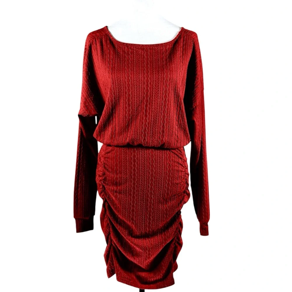 LI&QI Red Ruched Long Sleeve Bodycon Dress – Size L - Picture 4 of 15
